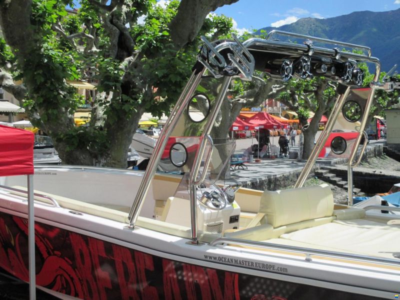 Ocean Master (US) 27' Runabout