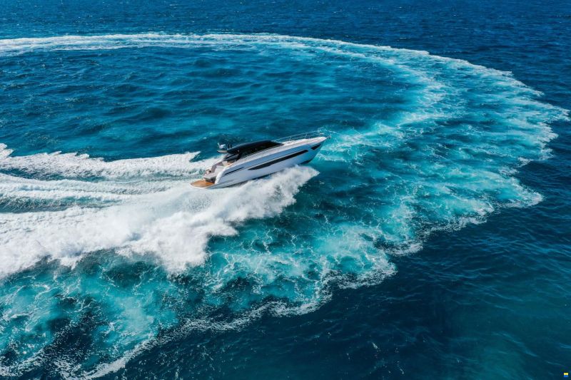 Focus Motor Yacht 44 mit LP Lago Maggiore/Bodensee