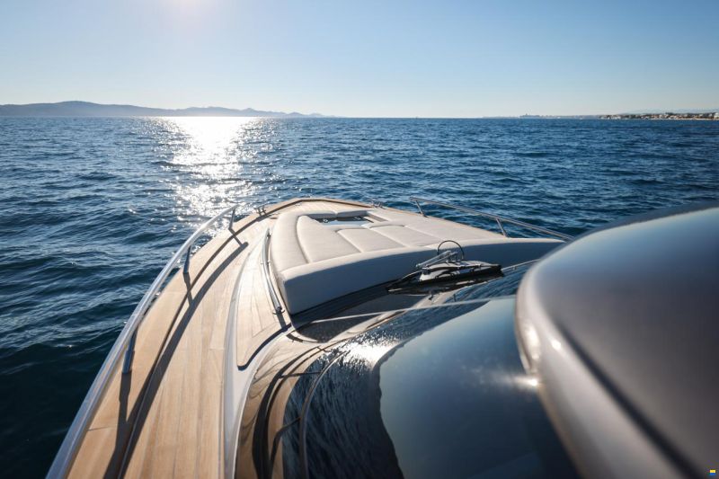 Focus Motor Yacht 37 mit LP Lago Maggiore/Bodensee