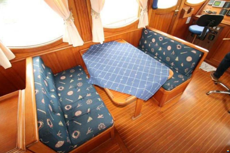Classic Motor Yacht
