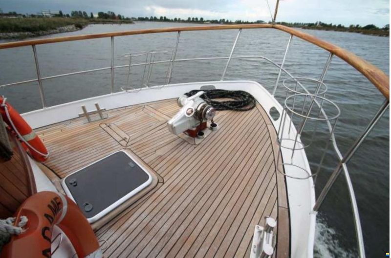 Classic Motor Yacht