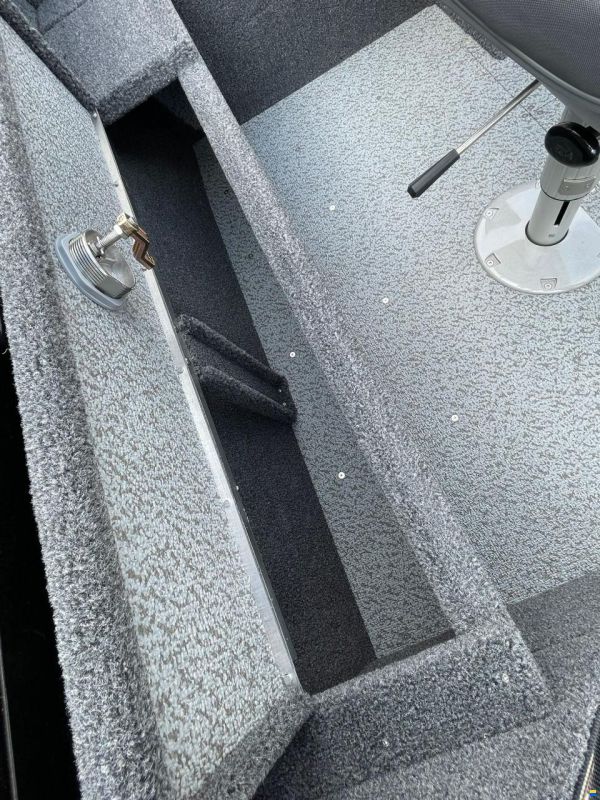Crestliner 1650 PRO TILLER
