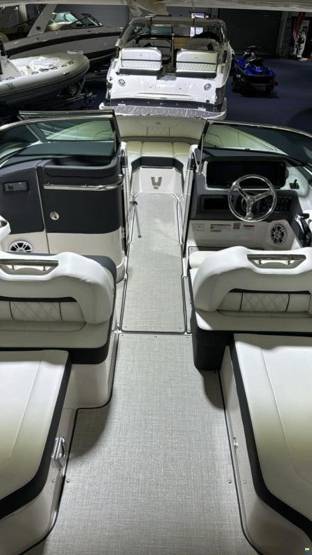 Regal LX 4 BOWRIDER AUßENBORDER