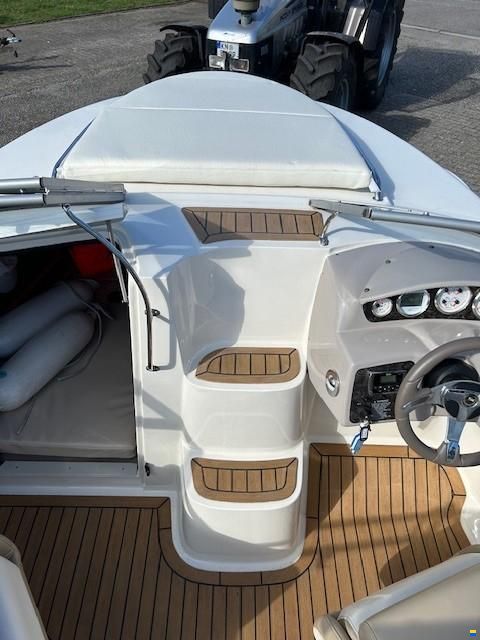 Stingray 208 CR