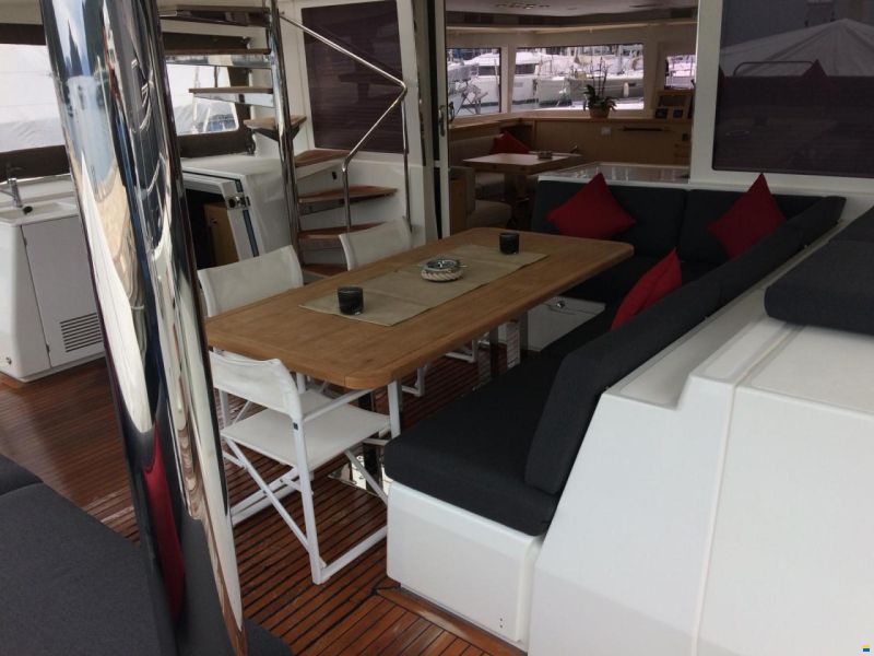 Lagoon 560