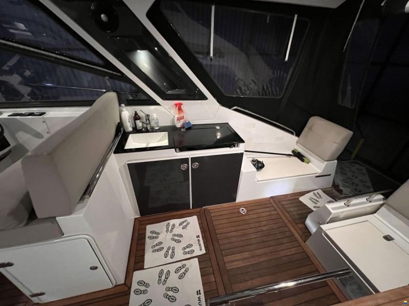 Sealine S 380