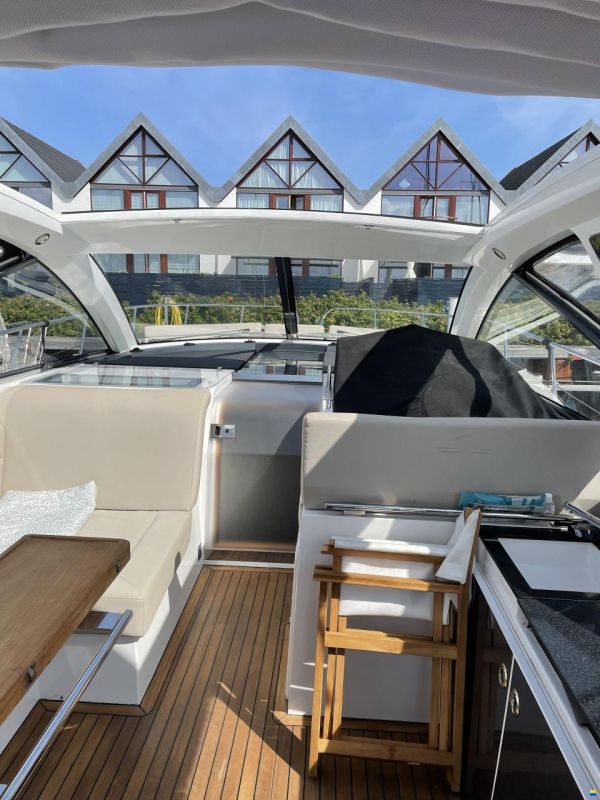 Sealine S 380
