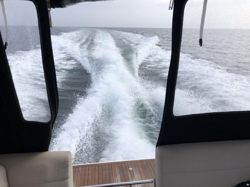 Sealine S 380