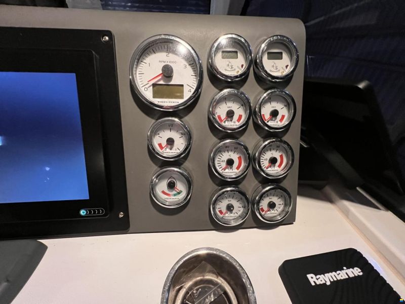 Sealine S 380