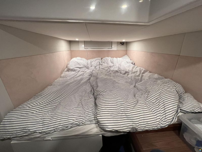 Sealine S 380