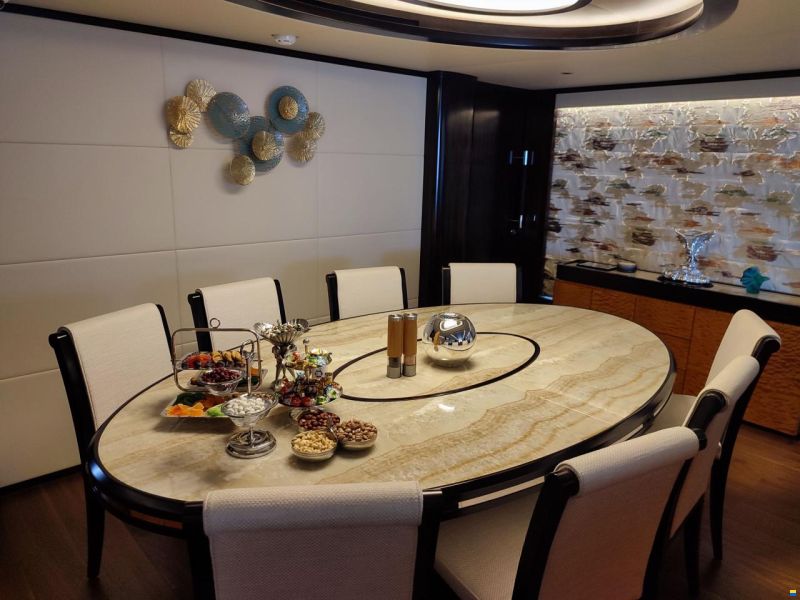Gulf Craft Majesty 100