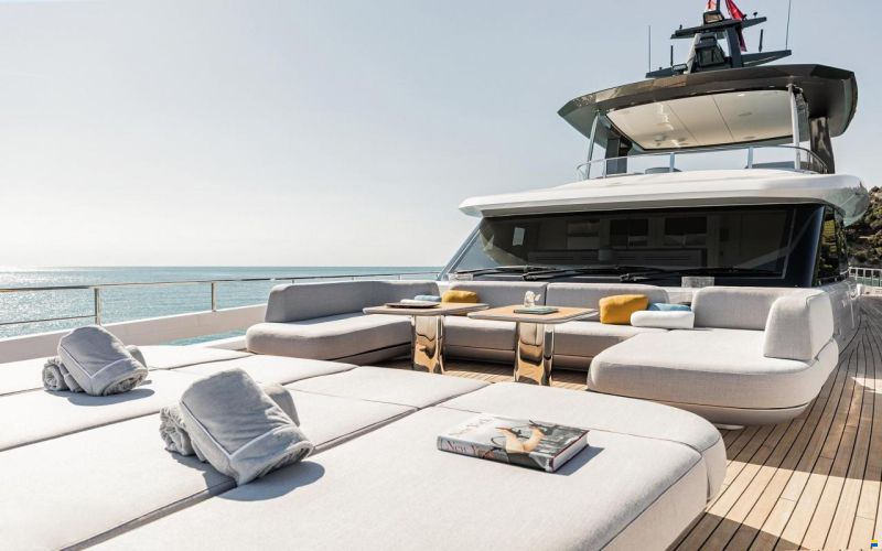 Azimut Grande 36M