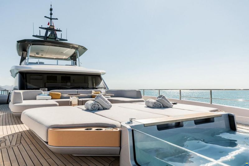 Azimut Grande 36M