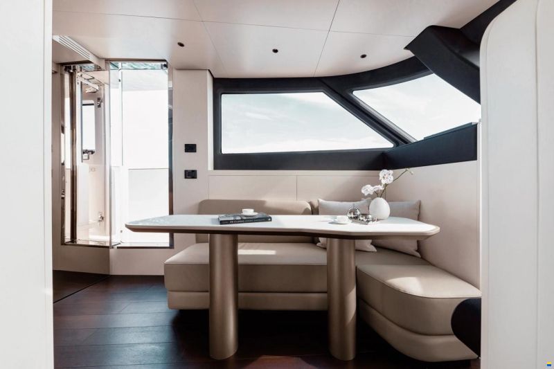 Azimut Magellano 25