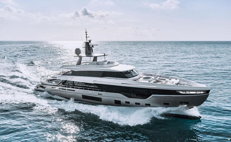 Azimut Grande Trideck