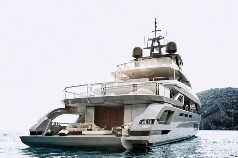 Azimut Grande Trideck