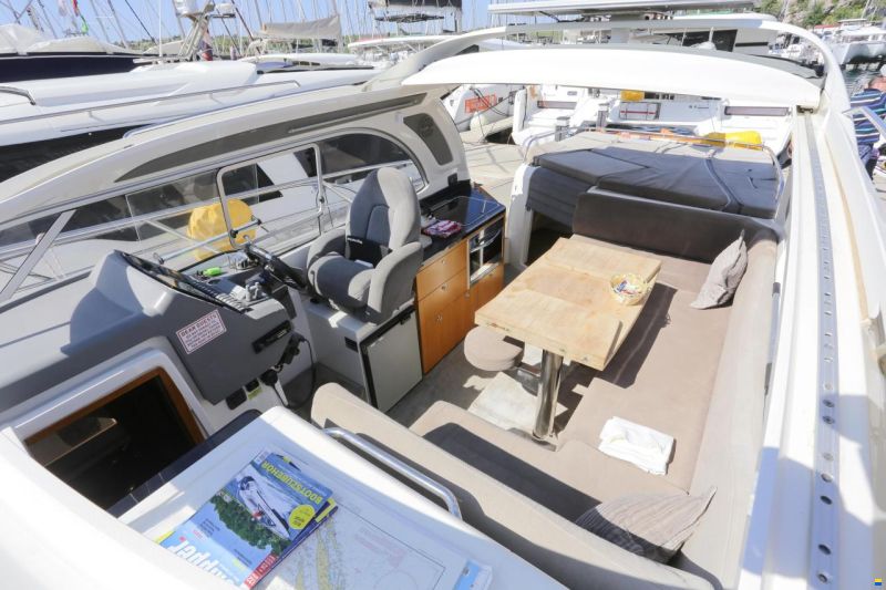 Marex 320 Aft Cabin Cruiser