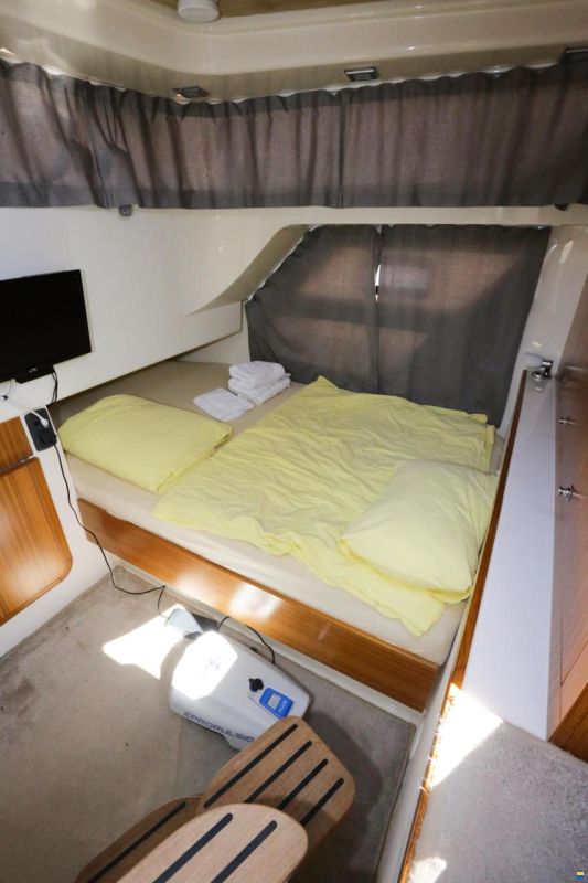 Marex 320 Aft Cabin Cruiser