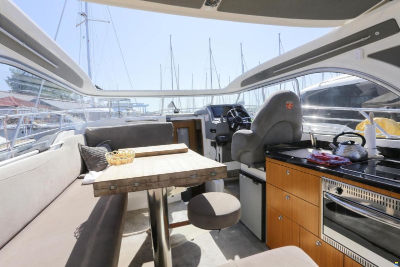 Marex 320 Aft Cabin Cruiser