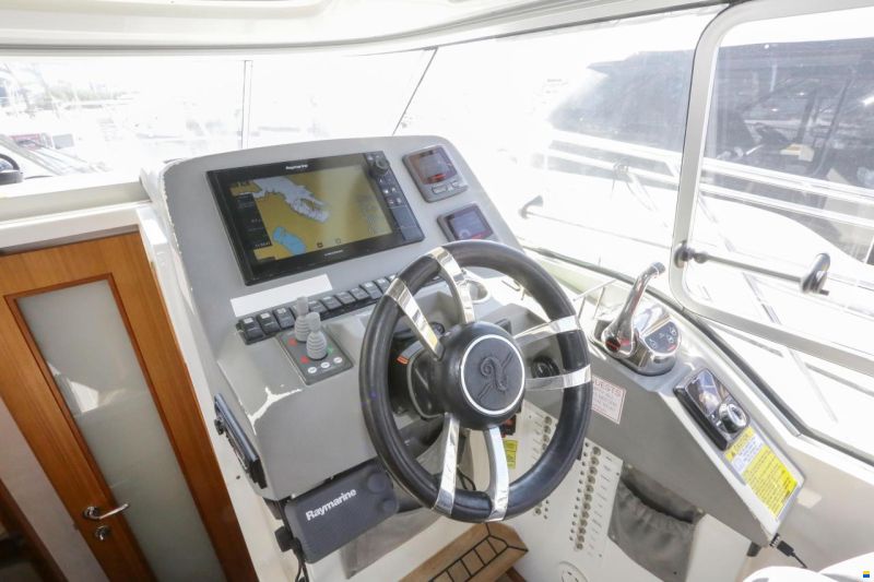 Marex 320 Aft Cabin Cruiser