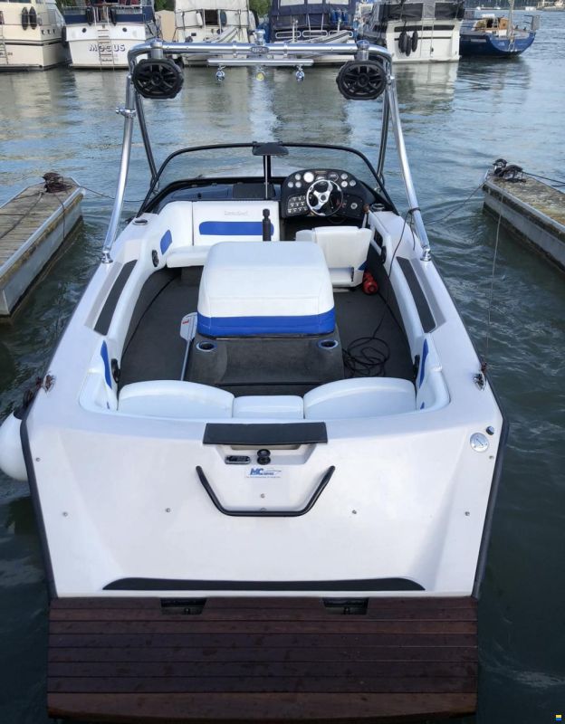 Correct Craft Ski Nautique 196