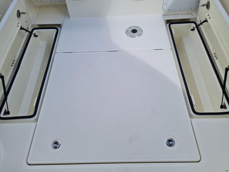 Quicksilver Captur 625 Pilothouse
