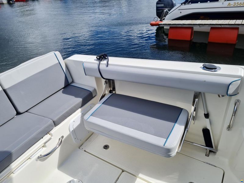 Quicksilver Captur 625 Pilothouse