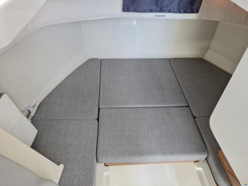Quicksilver Captur 625 Pilothouse