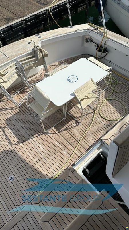 Hatteras 64 Convertible