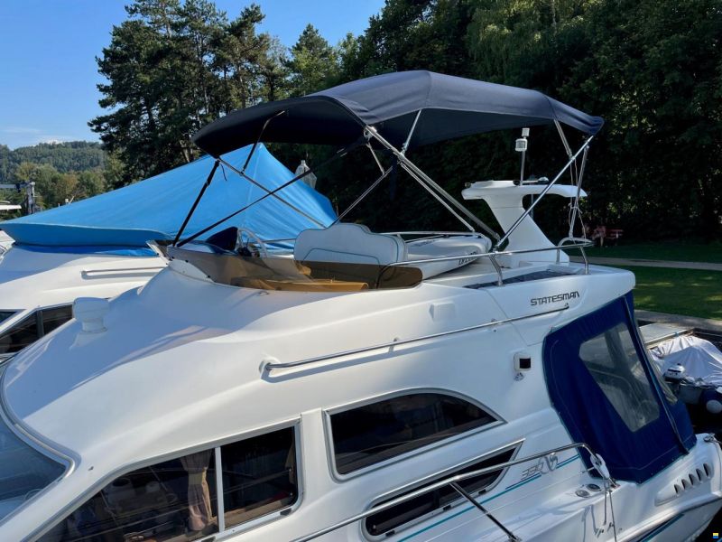 Sealine 330 Statesman