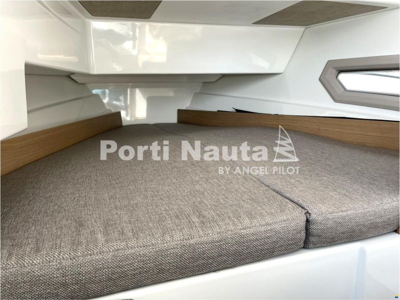 Quarken 27 T-Top