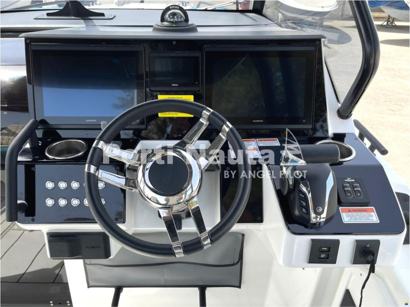 Quarken 27 T-Top