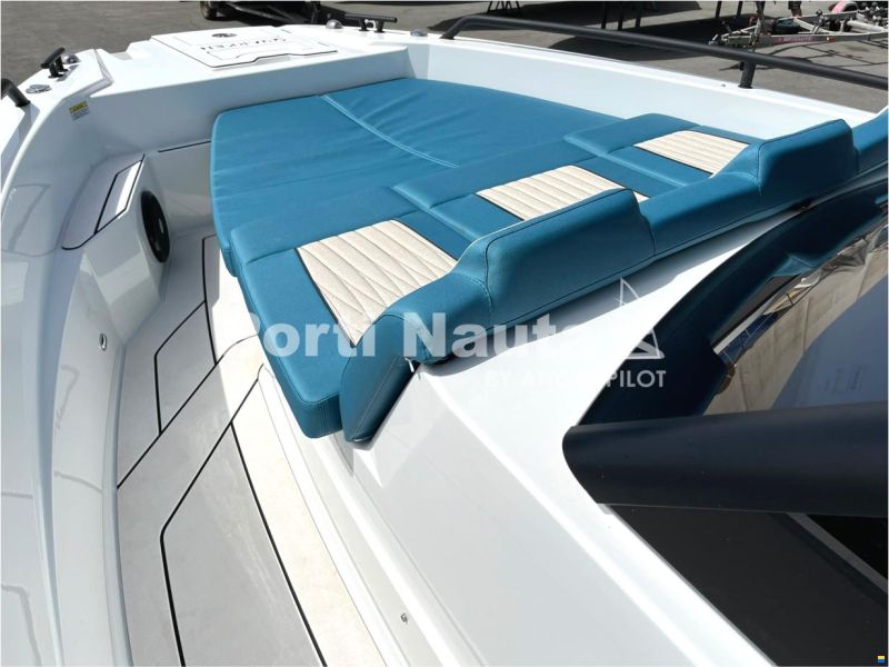 Quarken 27 T-Top