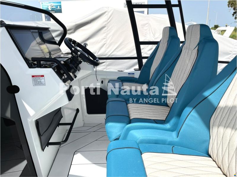 Quarken 27 T-Top