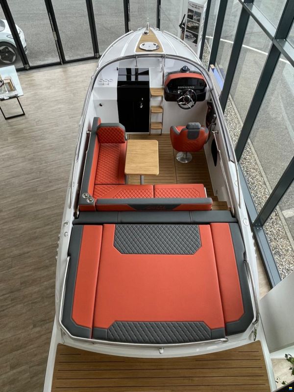 Airon Marine AmX 28 Swiss Edition