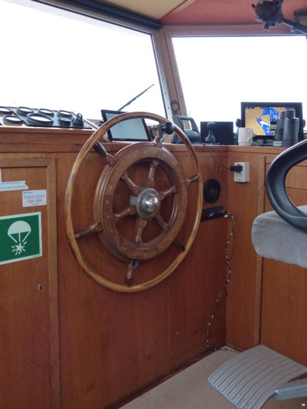 Hollandia Katarina sightseeing vessel