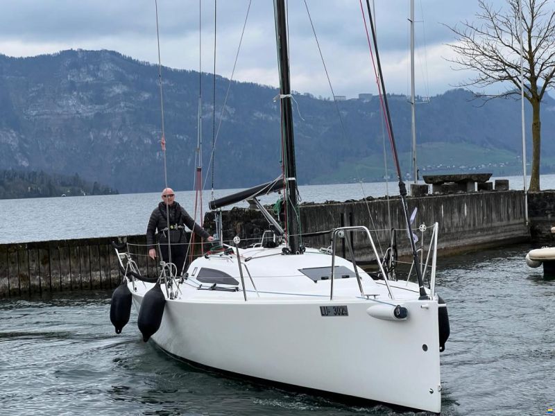 J Boats J/88