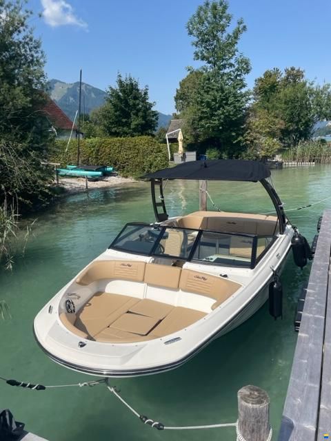 Sea Ray 210 SPX