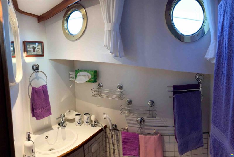 Linssen Sturdy 360 AC