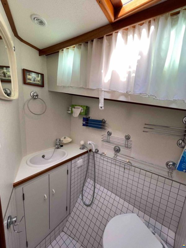 Linssen Sturdy 360 AC