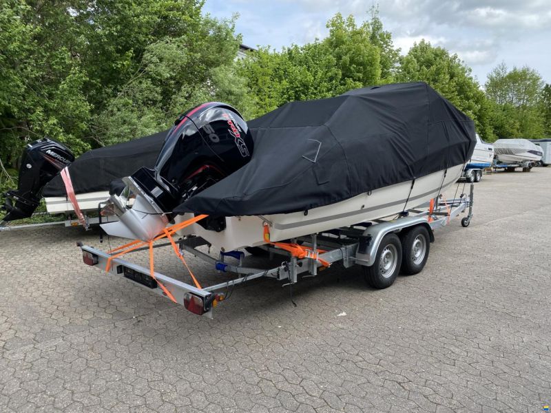 Quicksilver Activ 605 Sundeck