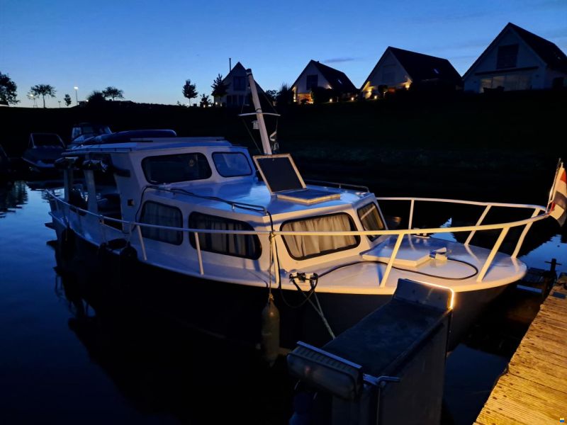 Hollandia Motorkajütboot + Liegeplatz