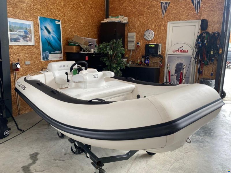 Williams TurboJet 325