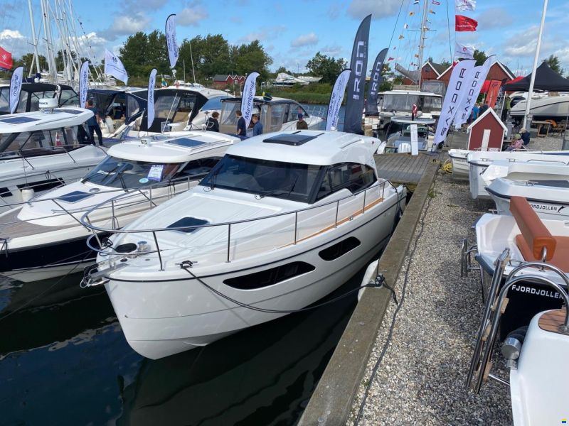Rodman 31 Spirit HT Outboard