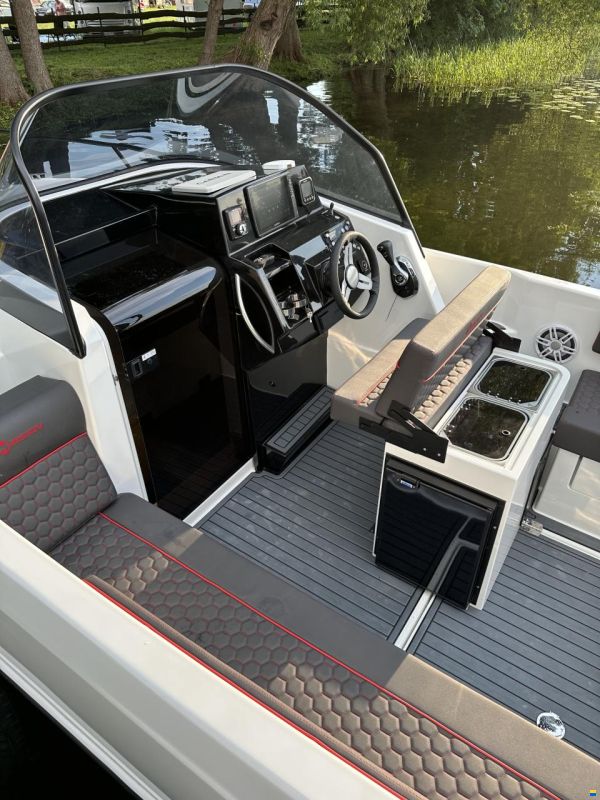 Massiv Boats SUNDECK 710 NEW MODEL STD VERSION !!