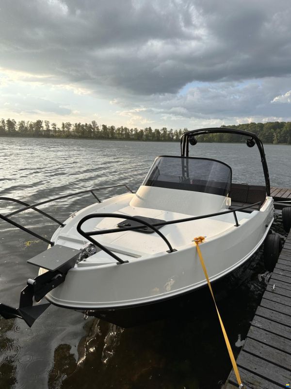 Massiv Boats SUNDECK 710 NEW MODEL STD VERSION !!