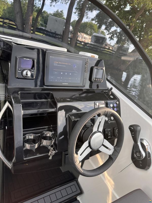 Massiv Boats SUNDECK 710 NEW MODEL STD VERSION !!