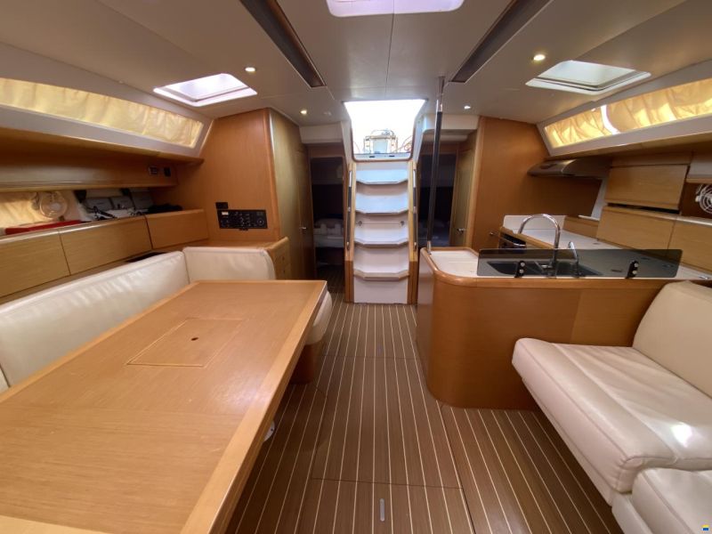Jeanneau 53