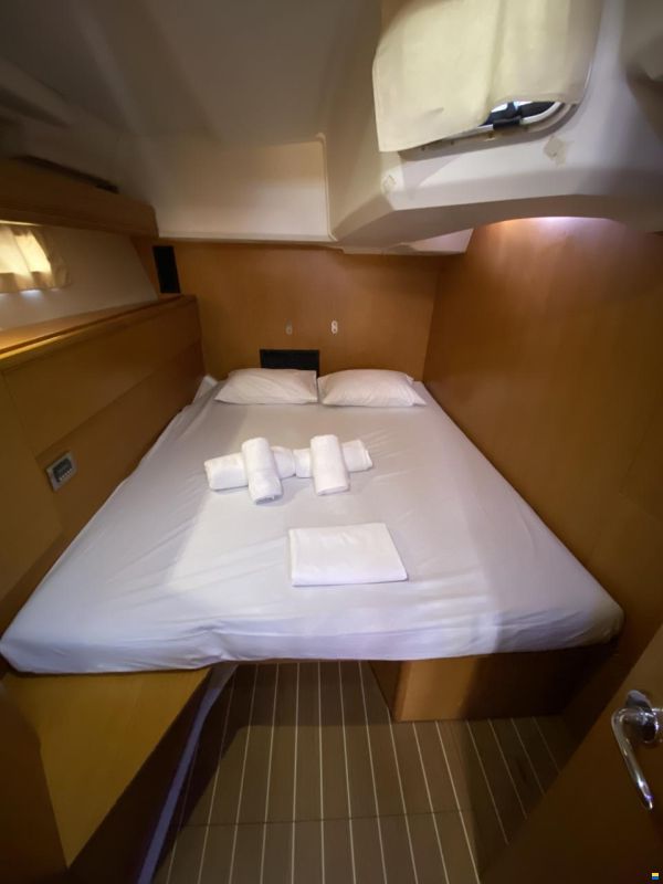 Jeanneau 53