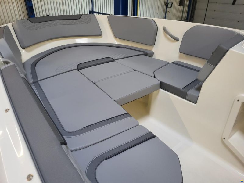 Bayliner Element M15